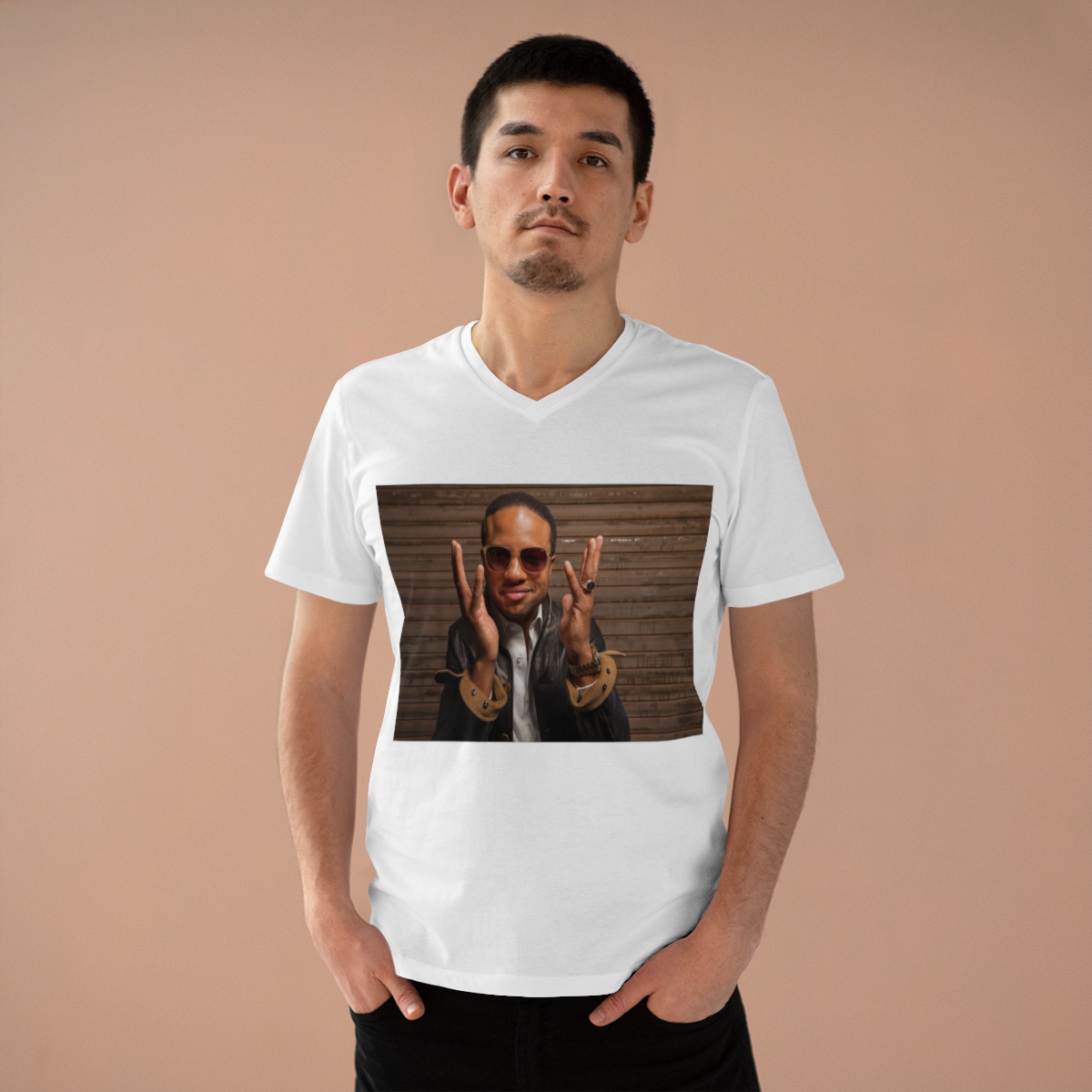 Men’s Presenter V-neck - Image 5